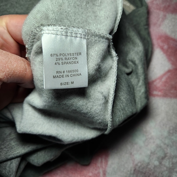 NWT Remi James NYC Womens Sz M Light Gray Long Sleeve Sweatshirt Rhinestone - Picture 5 of 8